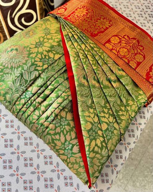 Saree Pre-Pleating & Draping